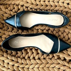Aldo Women’s Black Flats Size 6.